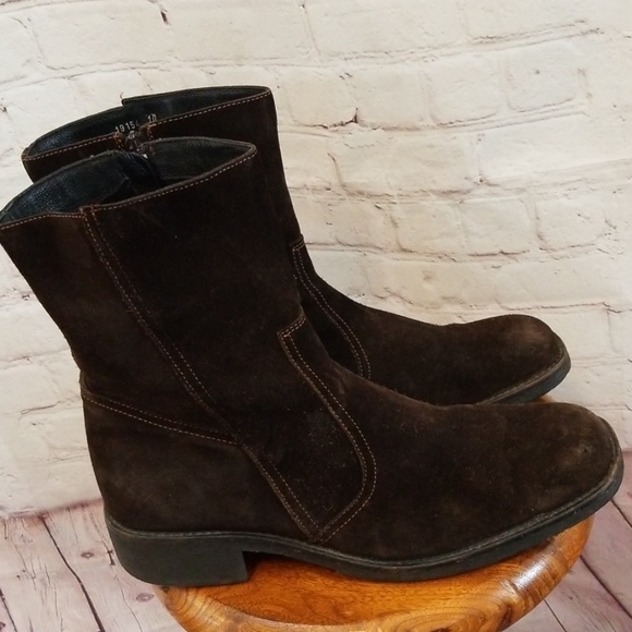 Lavorazione Artigiana Brown Suede Boots main image 6